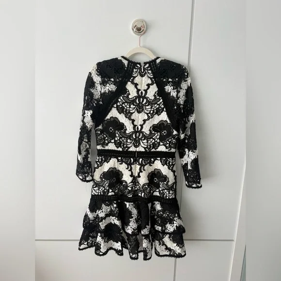 Alexis Elegant Black & White Lace Dress L - Picture 5 of 8